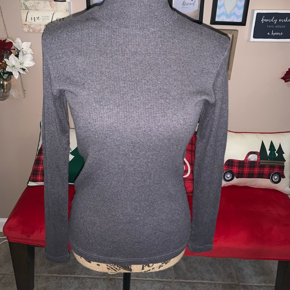 Kathy Ireland sweater